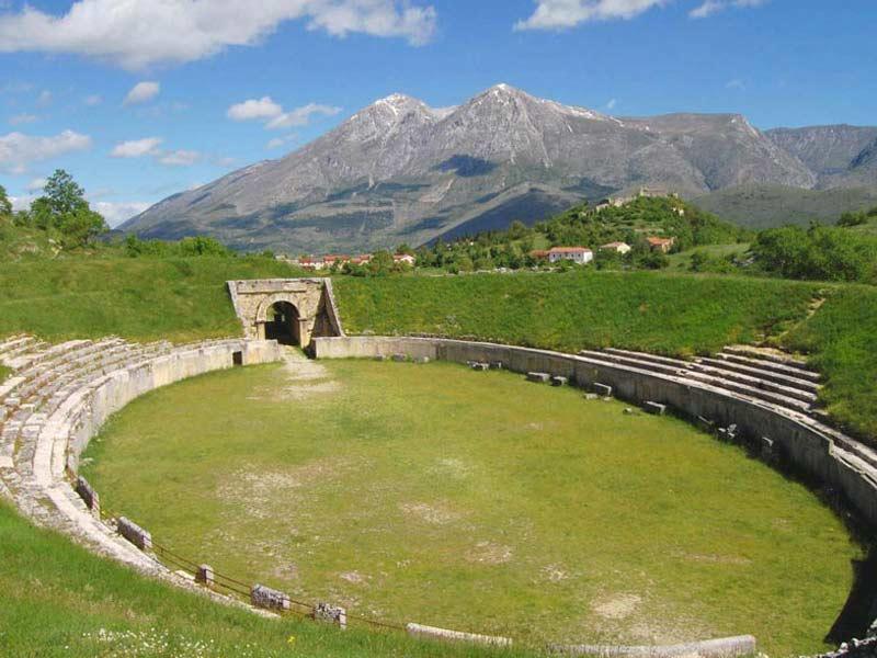 SantʼAnatolia Appartamenti Il Capomandro المظهر الخارجي الصورة